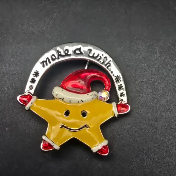 AAI Make a Wish Star Brooch Christmas Santa Hat Wish Upon a Star - Picture 4 of 6